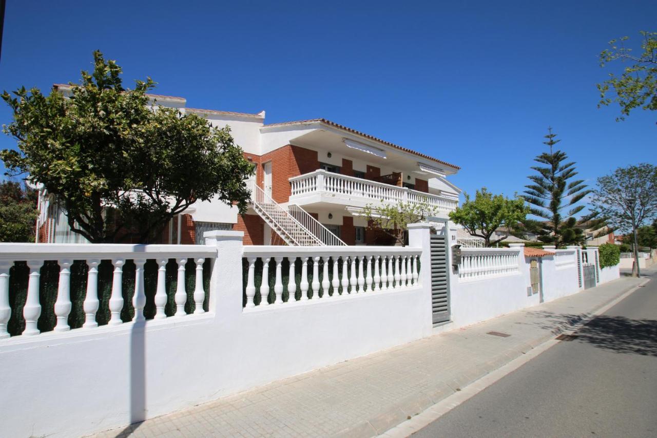 Апартаменты Casa Rosales 2 Камбрильс Экстерьер фото